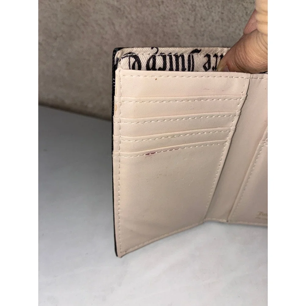 Juicy Couture Black Trifold Wallet - OS - Patent Monogram Heart Charm Y2K Glam
